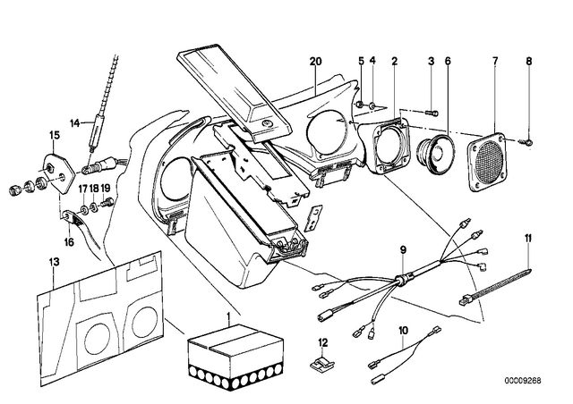 46632303230 - : Cover Center F Loudspeaker for BMW-Motorrad Image