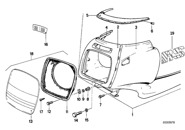 46631338232 - : Label Right for BMW-Motorrad Image